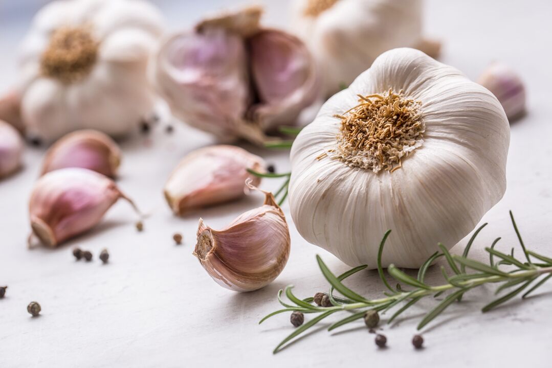 Knoblauch verbessert die Durchblutung der männlichen Genitalien